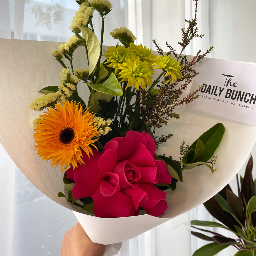 Florists Choice Seasonal Blooms Delivered The Daily Bunch