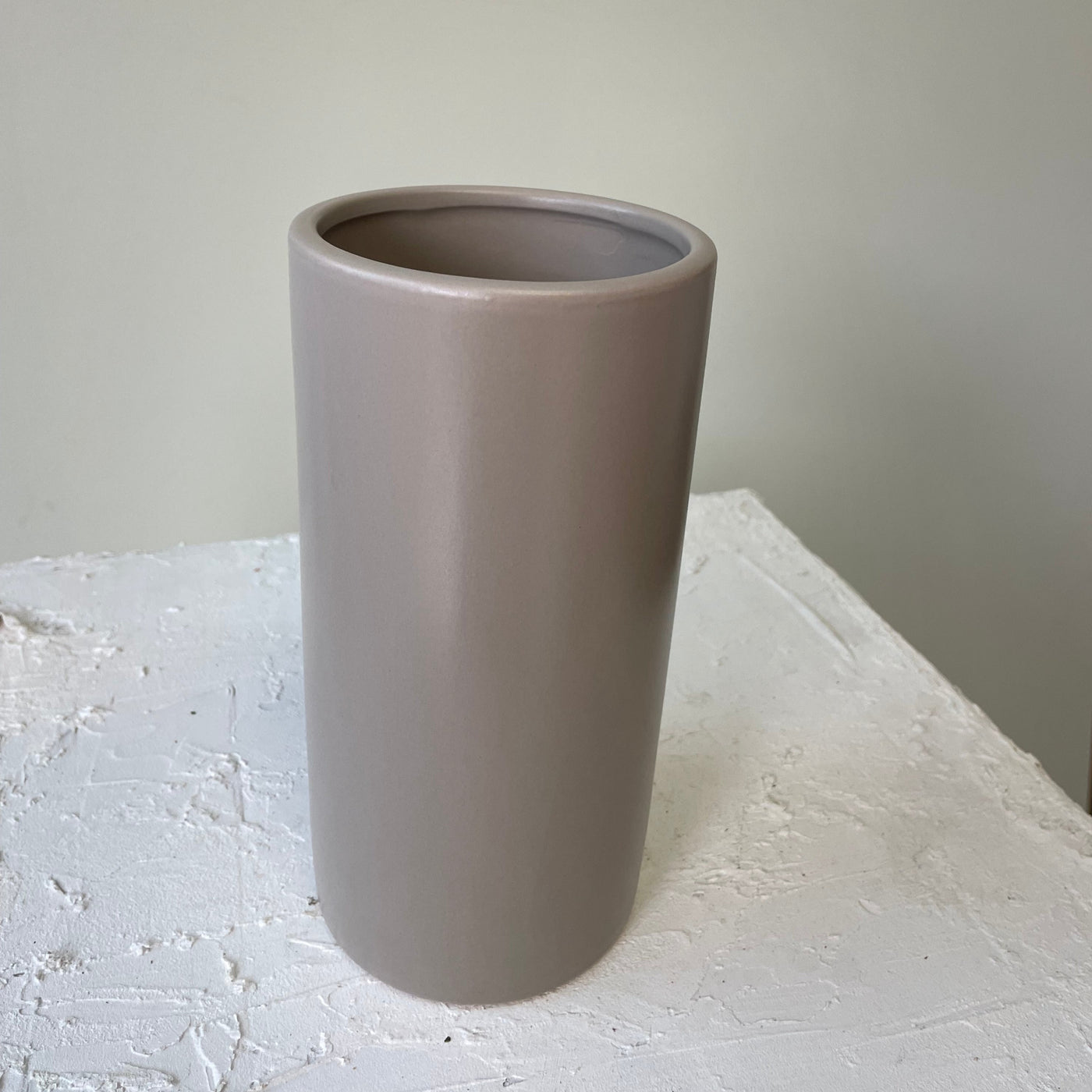 Ceramic Cylinder Vase (Suitable for Small or Medium size bunches) *more colours available